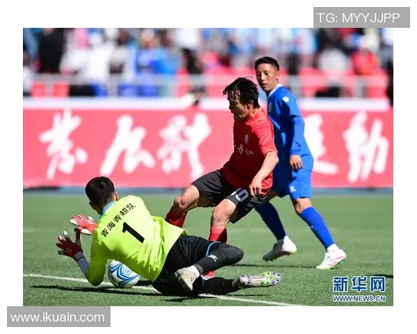 球星驾车驰骋绿茵场 探索足球与速度的激情碰撞