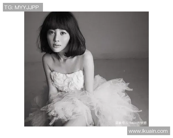 足球明星妻子兼模特身份揭秘 生活背后的光鲜与挑战