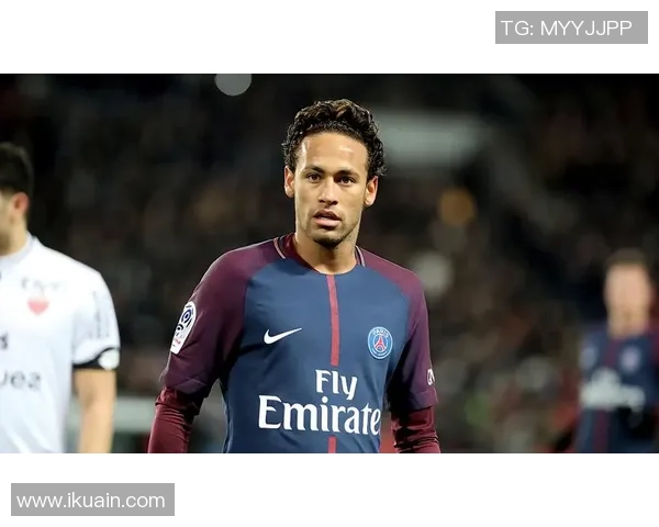 花式足球界的克里斯球星们如何通过创新技巧征服世界 花式足球界的克里斯球星们如何通过创新技巧征服世界